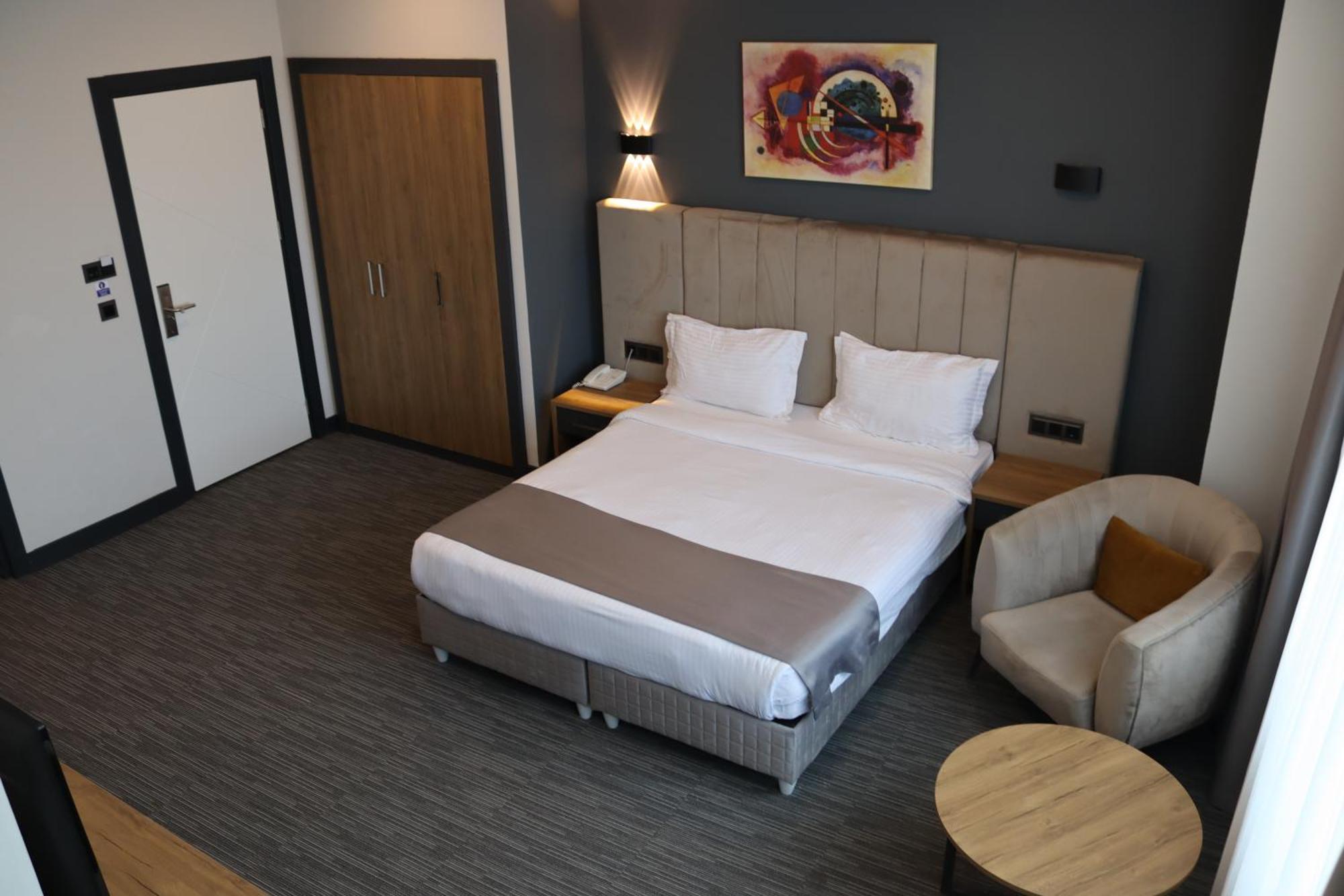 Home Plus Hotel Istanbul Ngoại thất bức ảnh