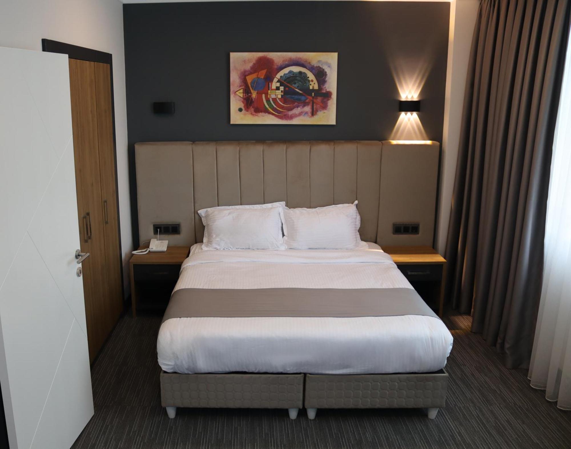 Home Plus Hotel Istanbul Ngoại thất bức ảnh