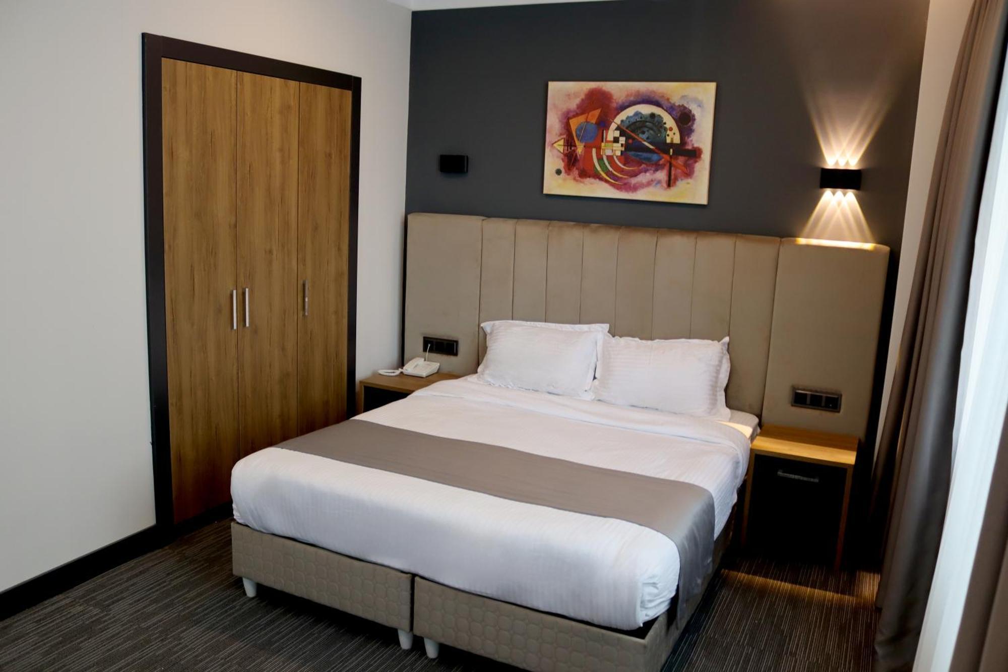Home Plus Hotel Istanbul Ngoại thất bức ảnh