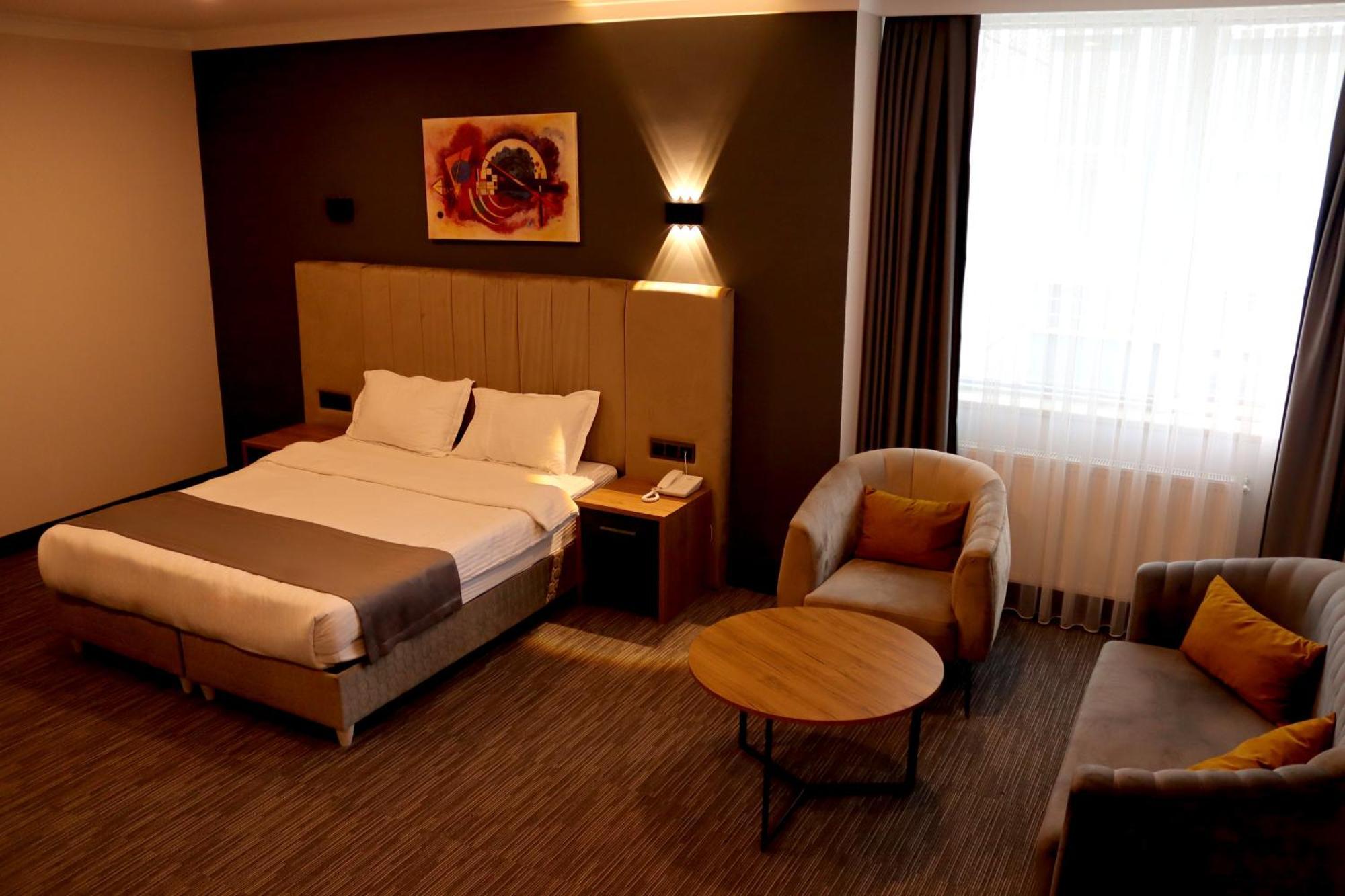Home Plus Hotel Istanbul Ngoại thất bức ảnh