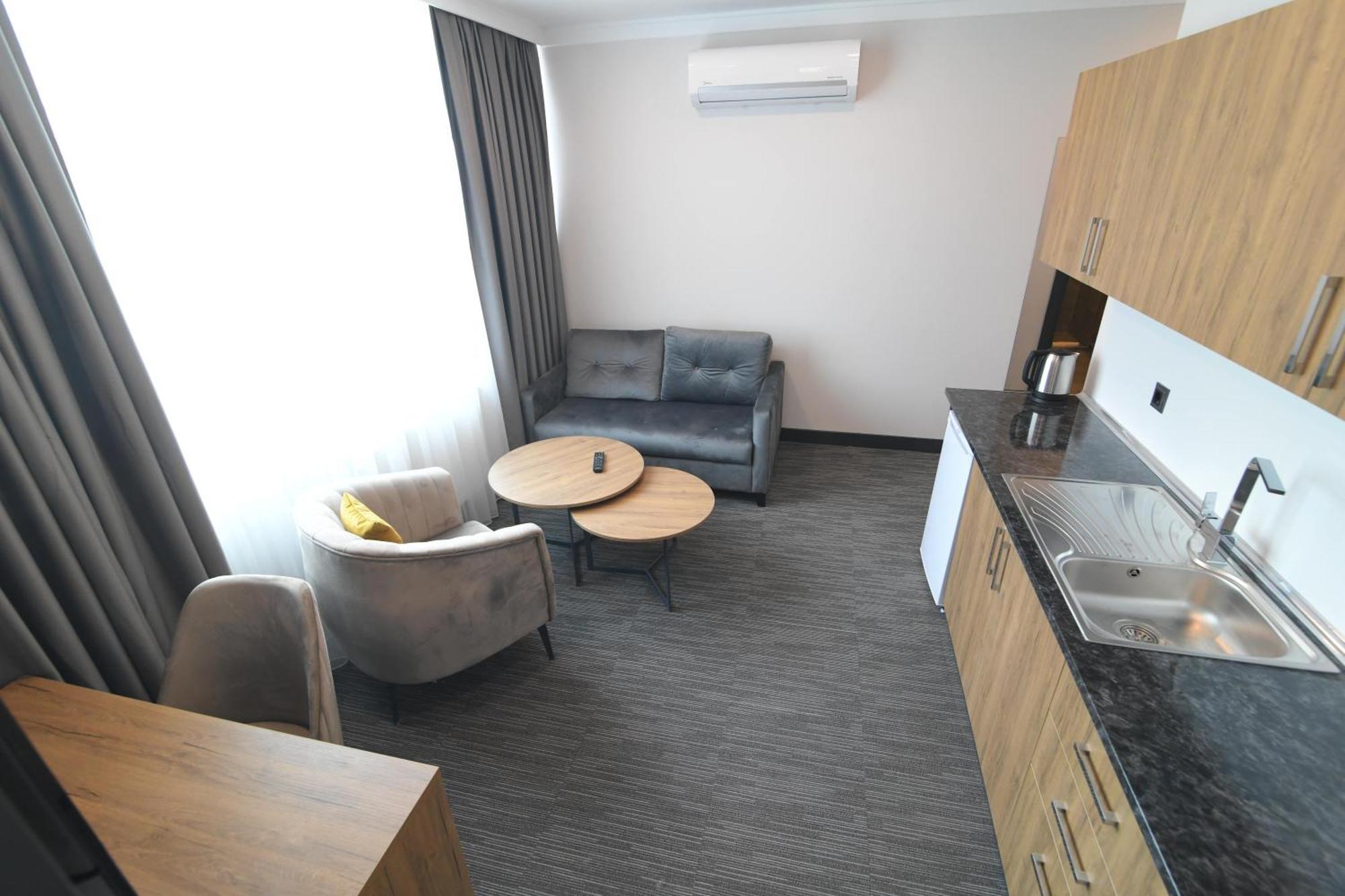 Home Plus Hotel Istanbul Ngoại thất bức ảnh