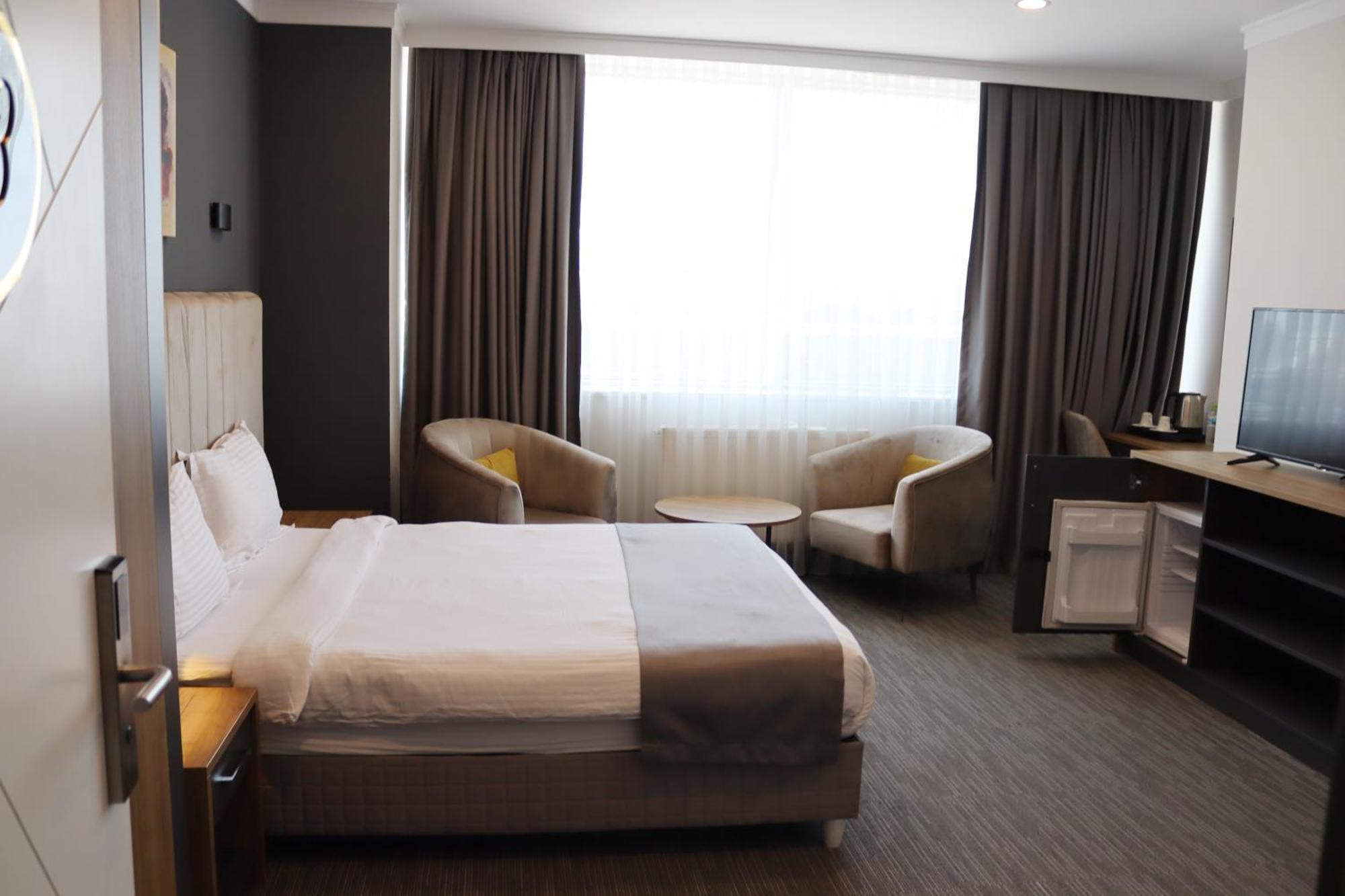 Home Plus Hotel Istanbul Ngoại thất bức ảnh