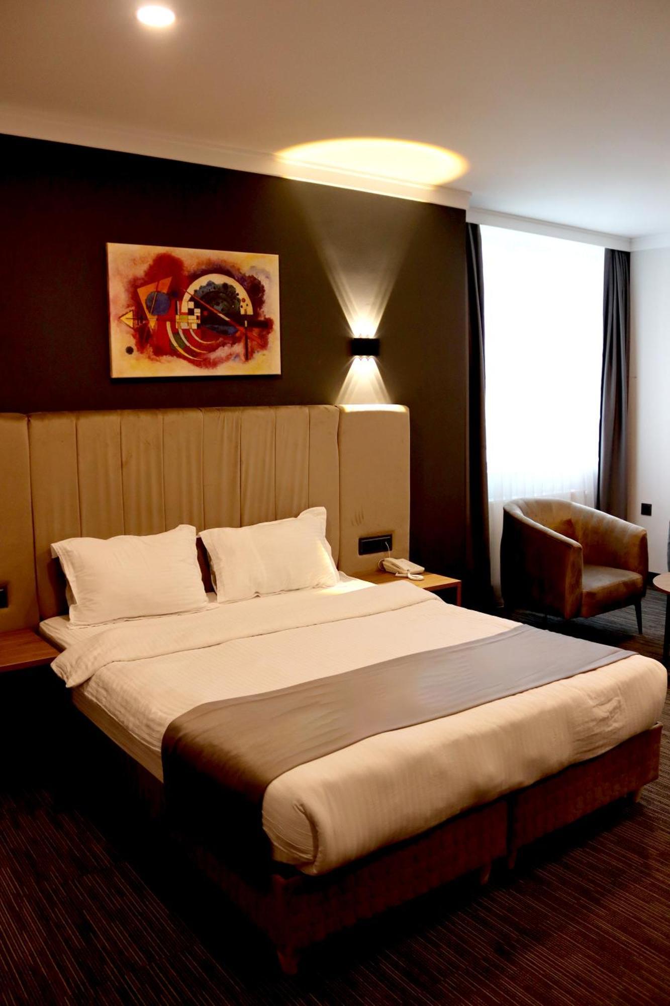 Home Plus Hotel Istanbul Ngoại thất bức ảnh
