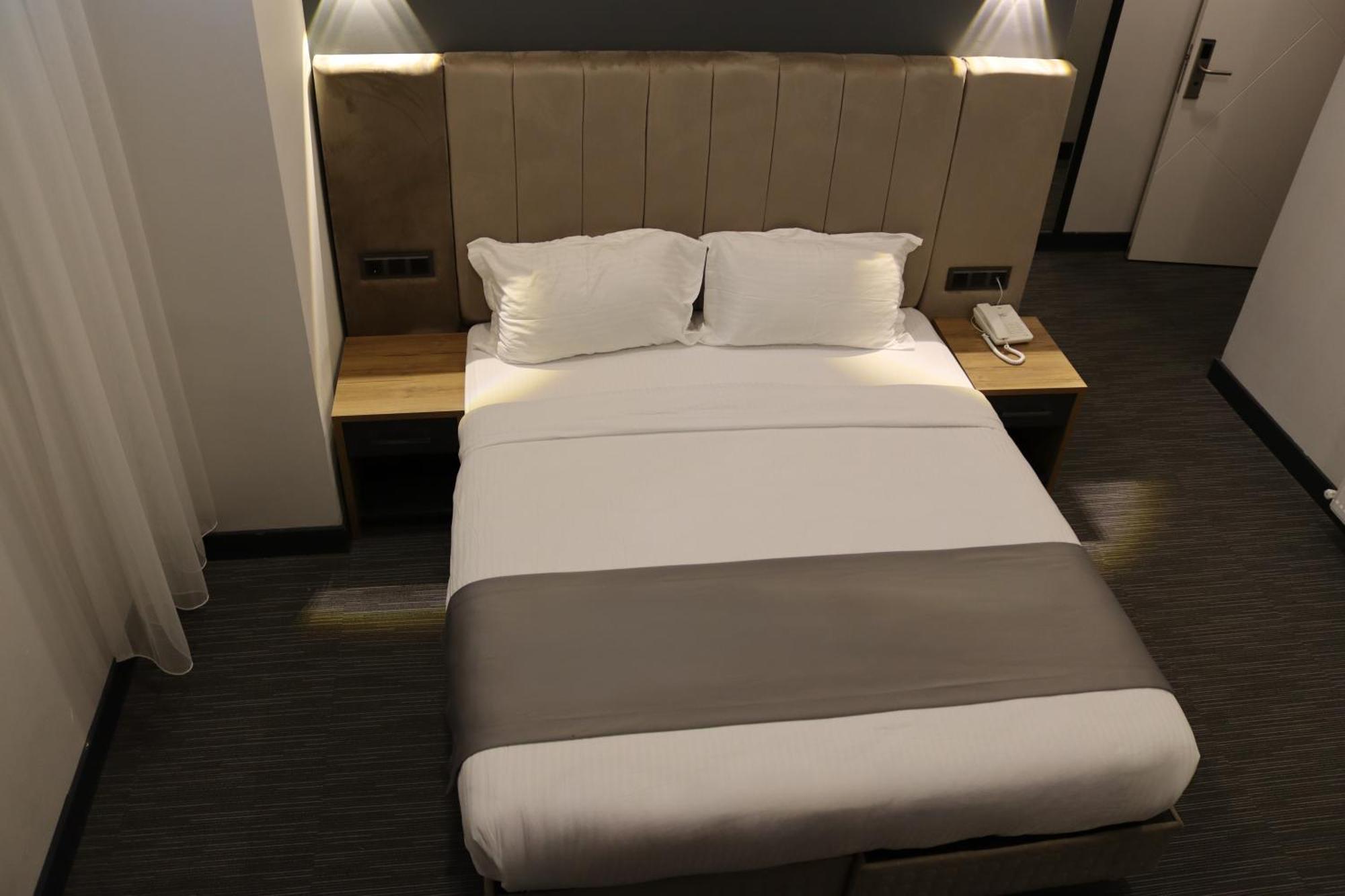 Home Plus Hotel Istanbul Ngoại thất bức ảnh