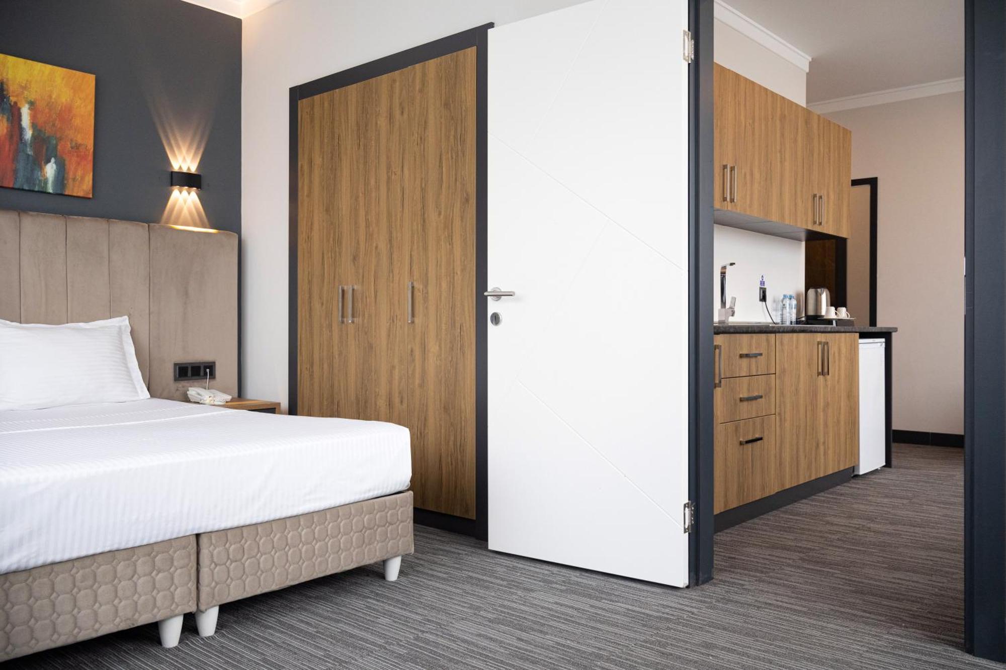 Home Plus Hotel Istanbul Ngoại thất bức ảnh