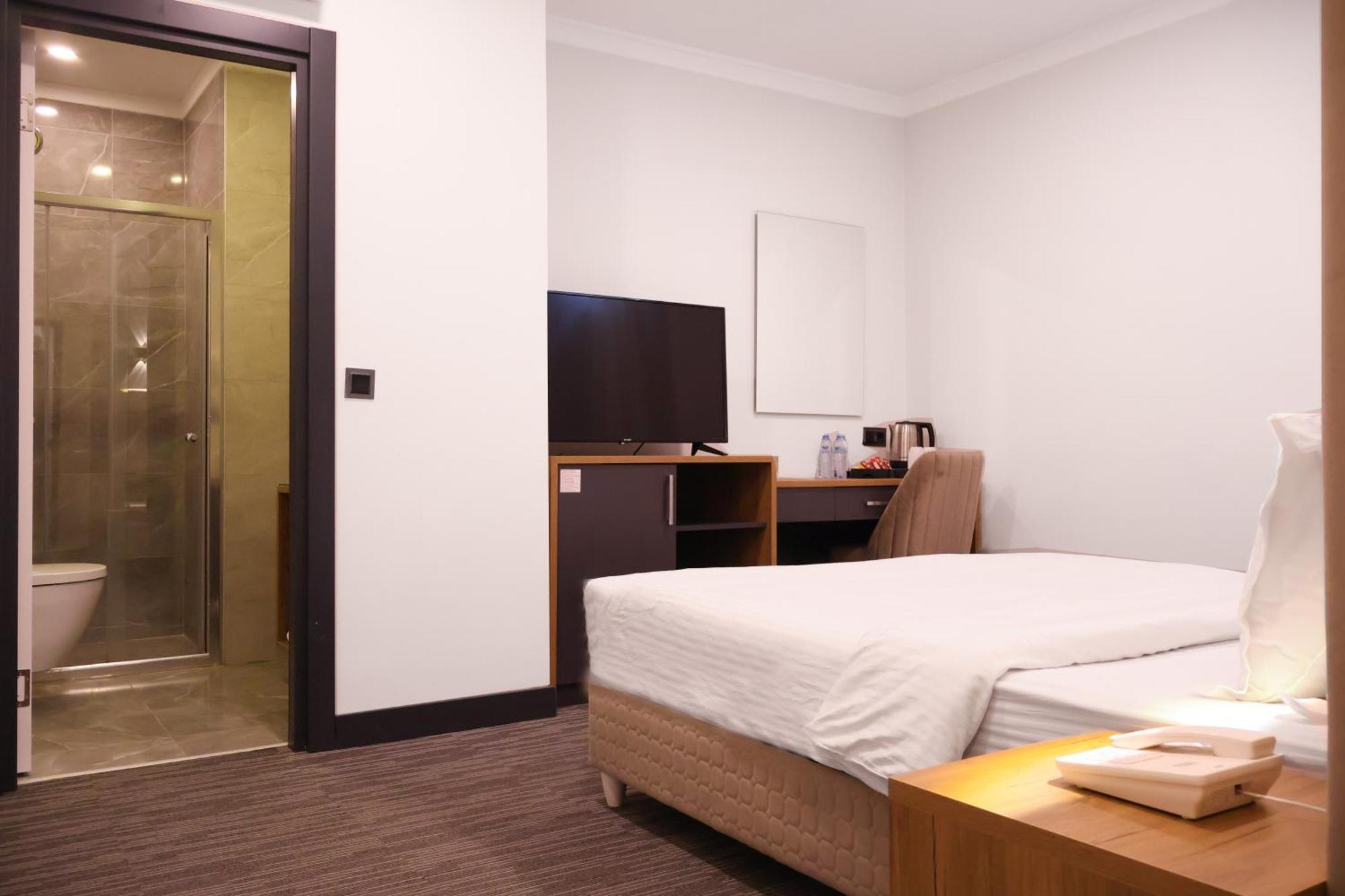 Home Plus Hotel Istanbul Ngoại thất bức ảnh