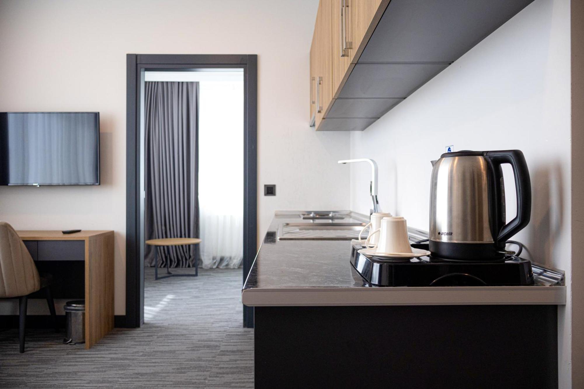 Home Plus Hotel Istanbul Ngoại thất bức ảnh