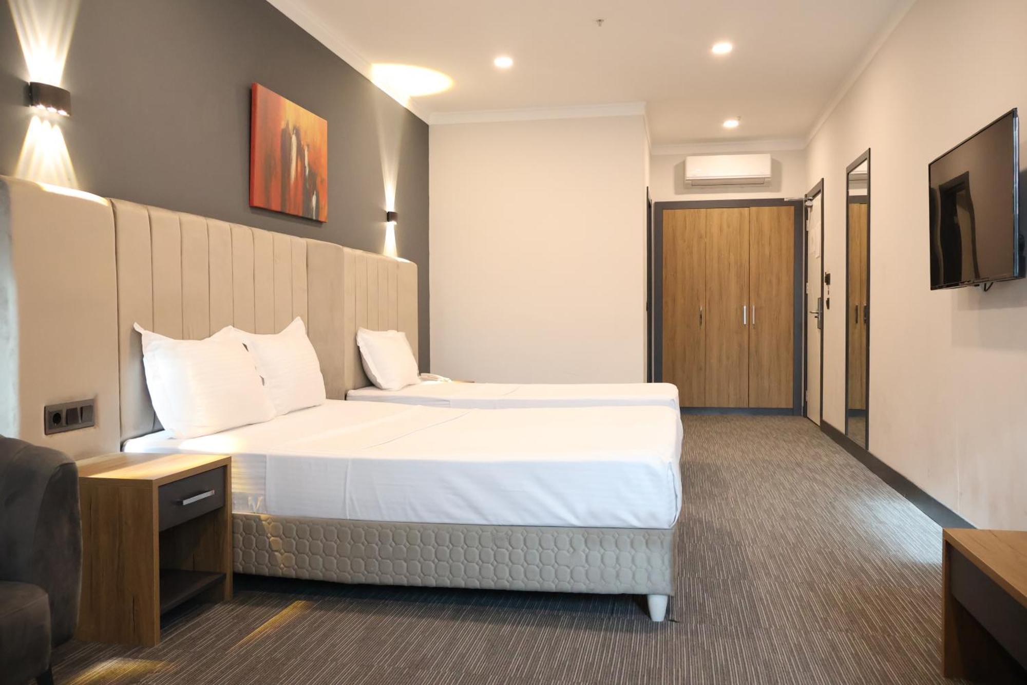 Home Plus Hotel Istanbul Ngoại thất bức ảnh